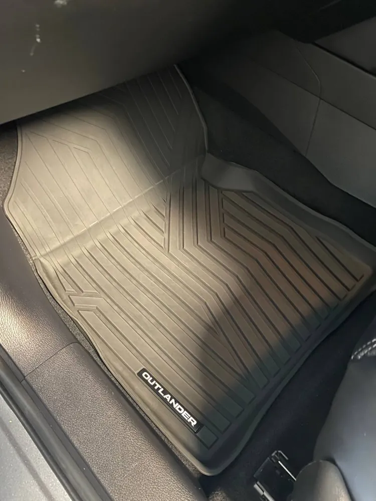 Outlander, rear mats, detailed in Brisbane
