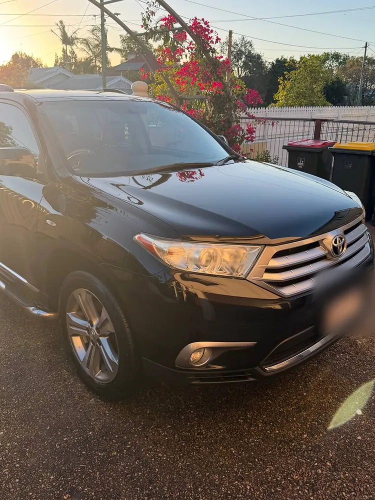 Toyota Kluger, detailed in Brisbane