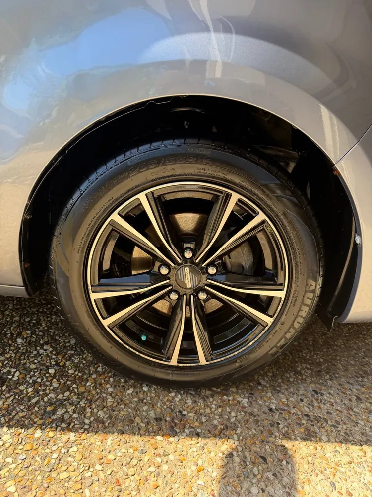 Toyota Rukus, alloys dressed, detailed in Brisbane