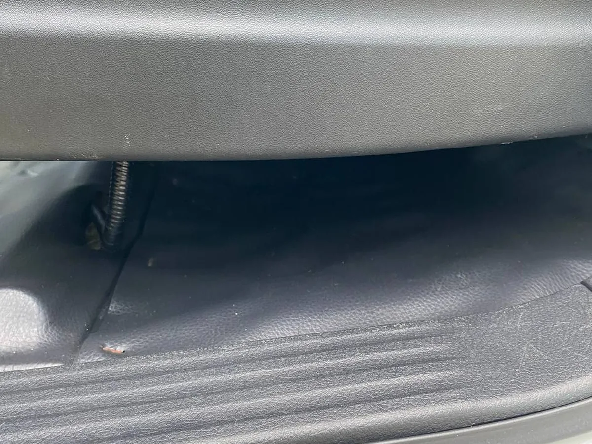 After: Nissan Navara, the same door sill