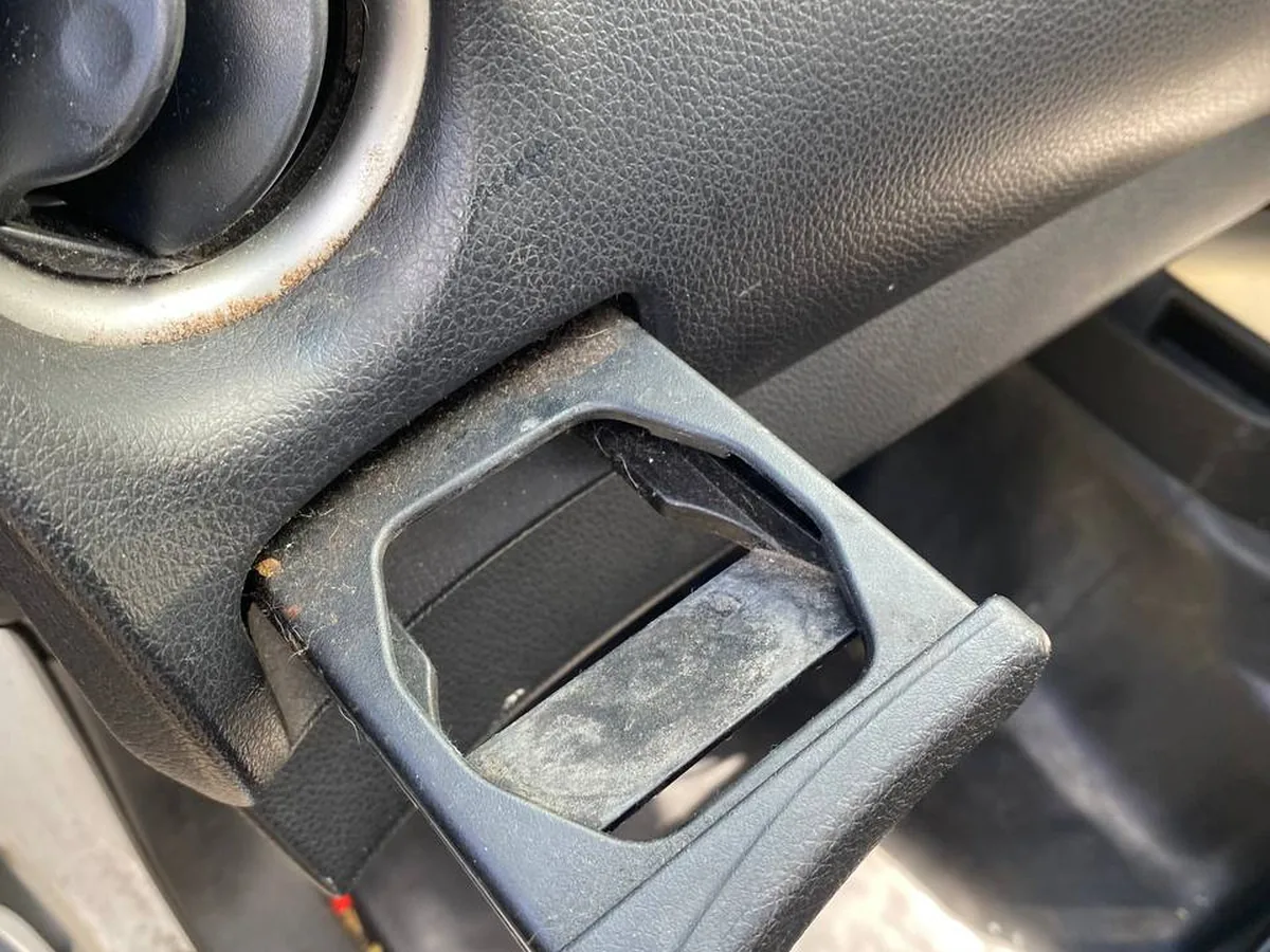Before: Nissan Navara, the same console